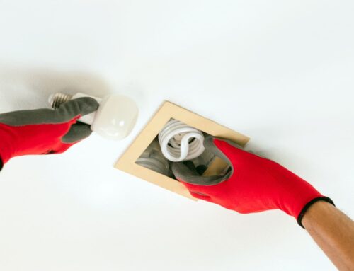 ¿Cómo cambiar un tubo fluorescente por un tubo LED?