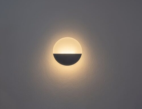 Guía práctica para pegar luces LED en la pared sin dañar la superficie